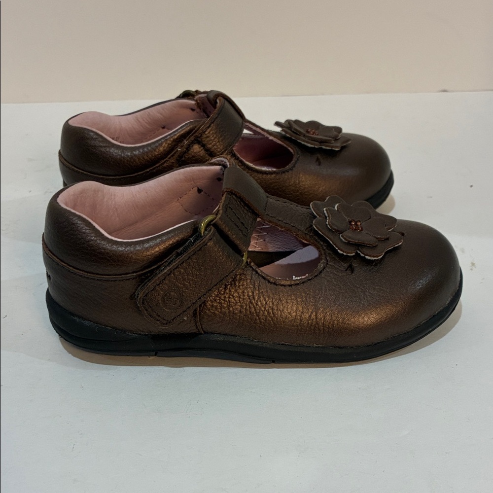 Stride Rite Brown Dress Shoes with Flower Accent